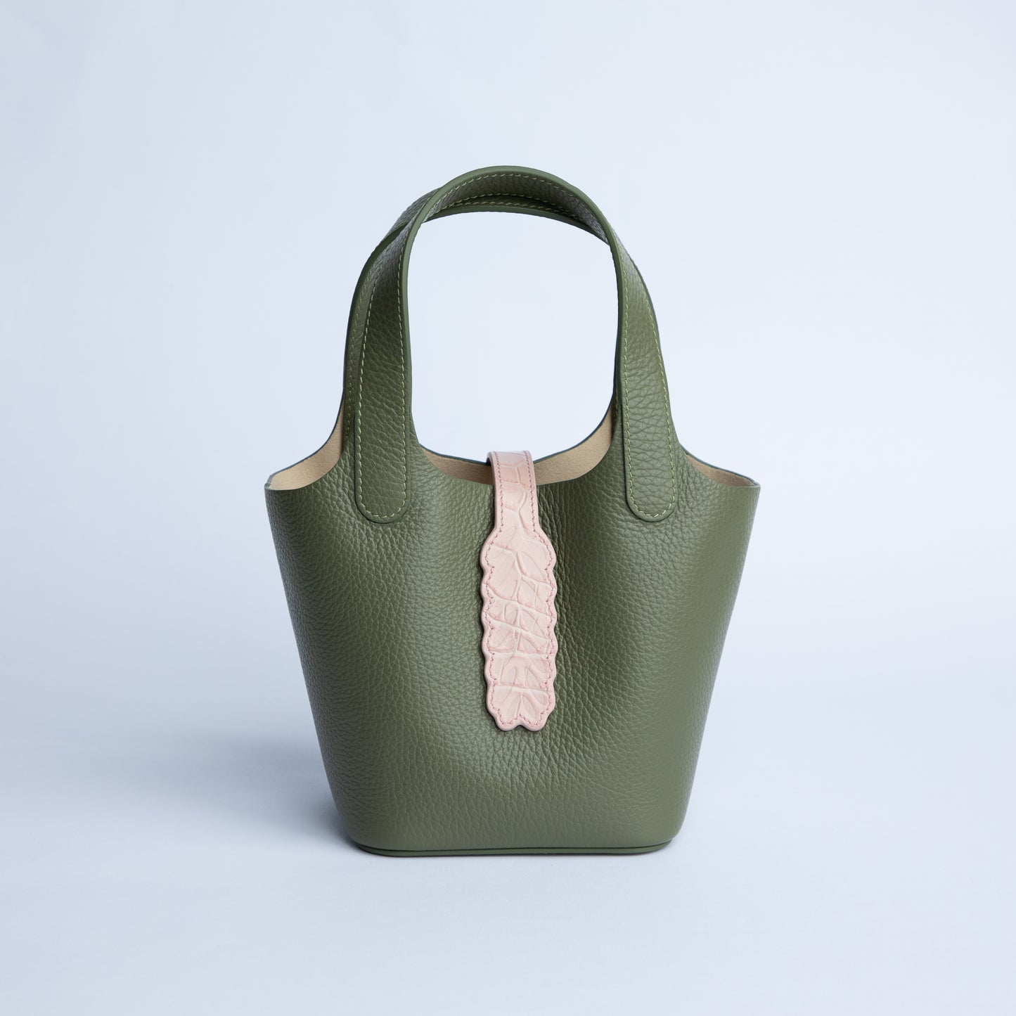 Ghaf Loop in Pink Croc