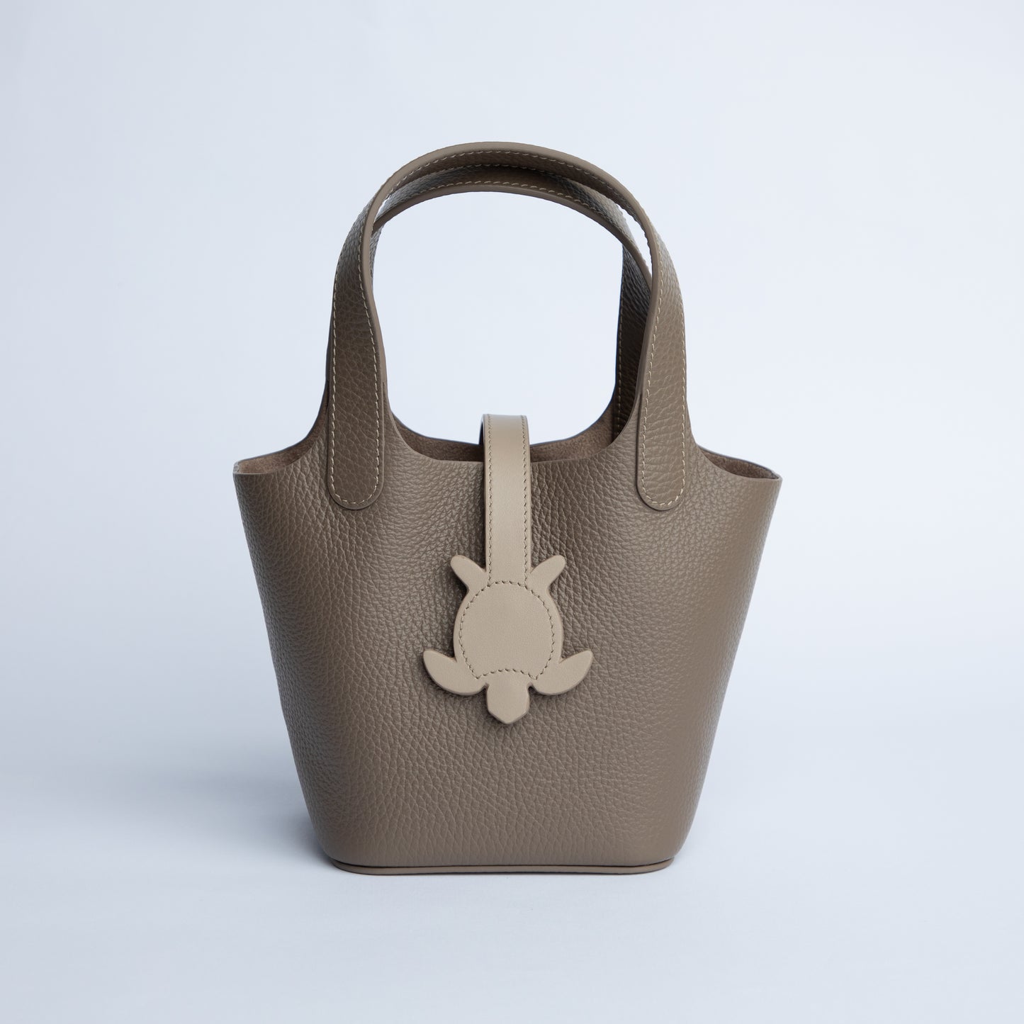 Turtle Loop in Beige
