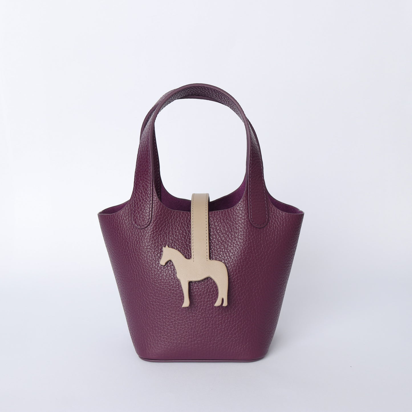 Horse Loop in Beige