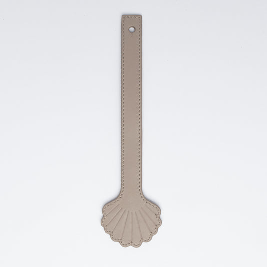 Shell Loop in Beige