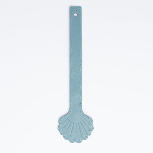 Shell Loop on Blue